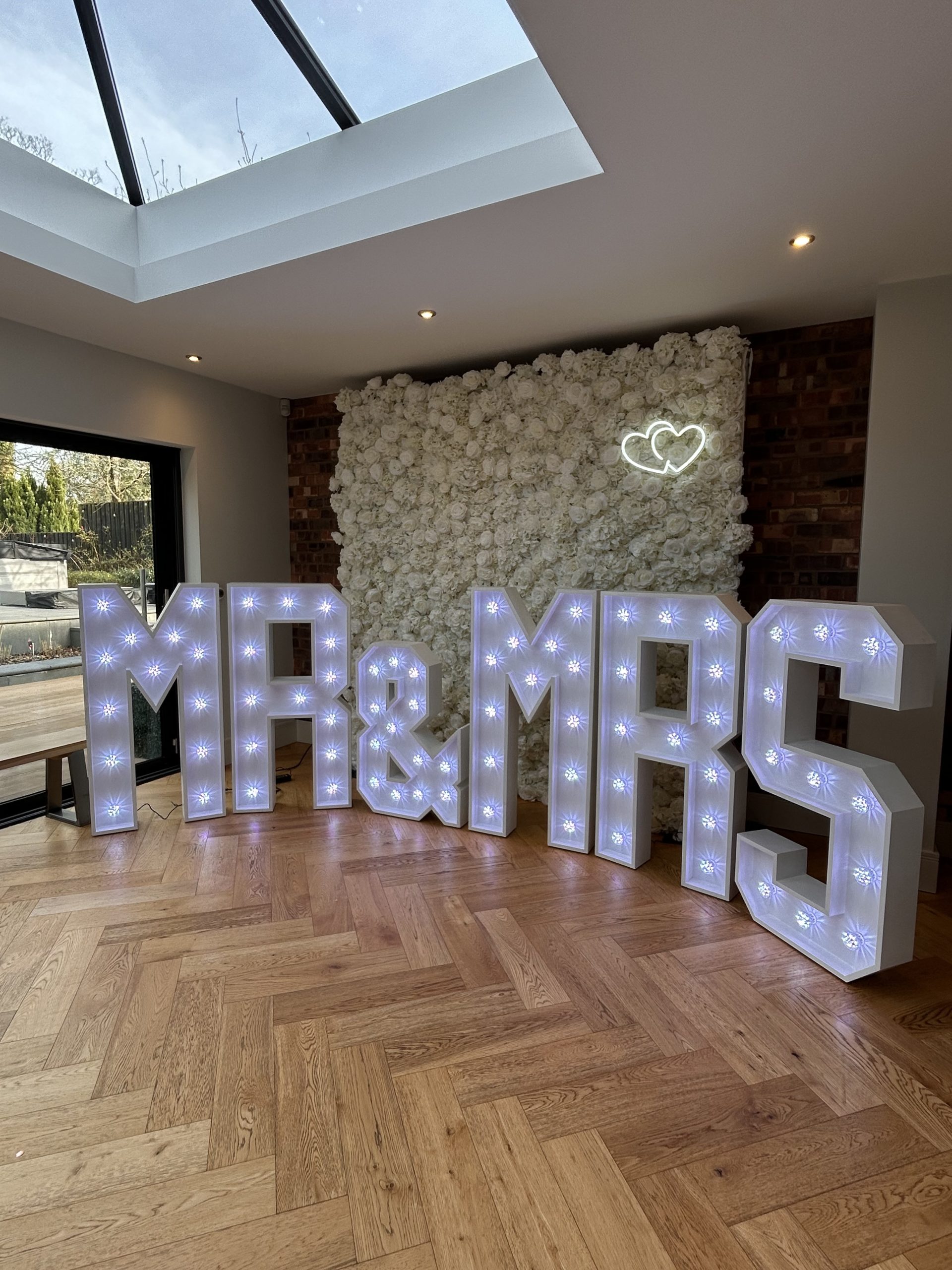 4ft white led mr & mrs